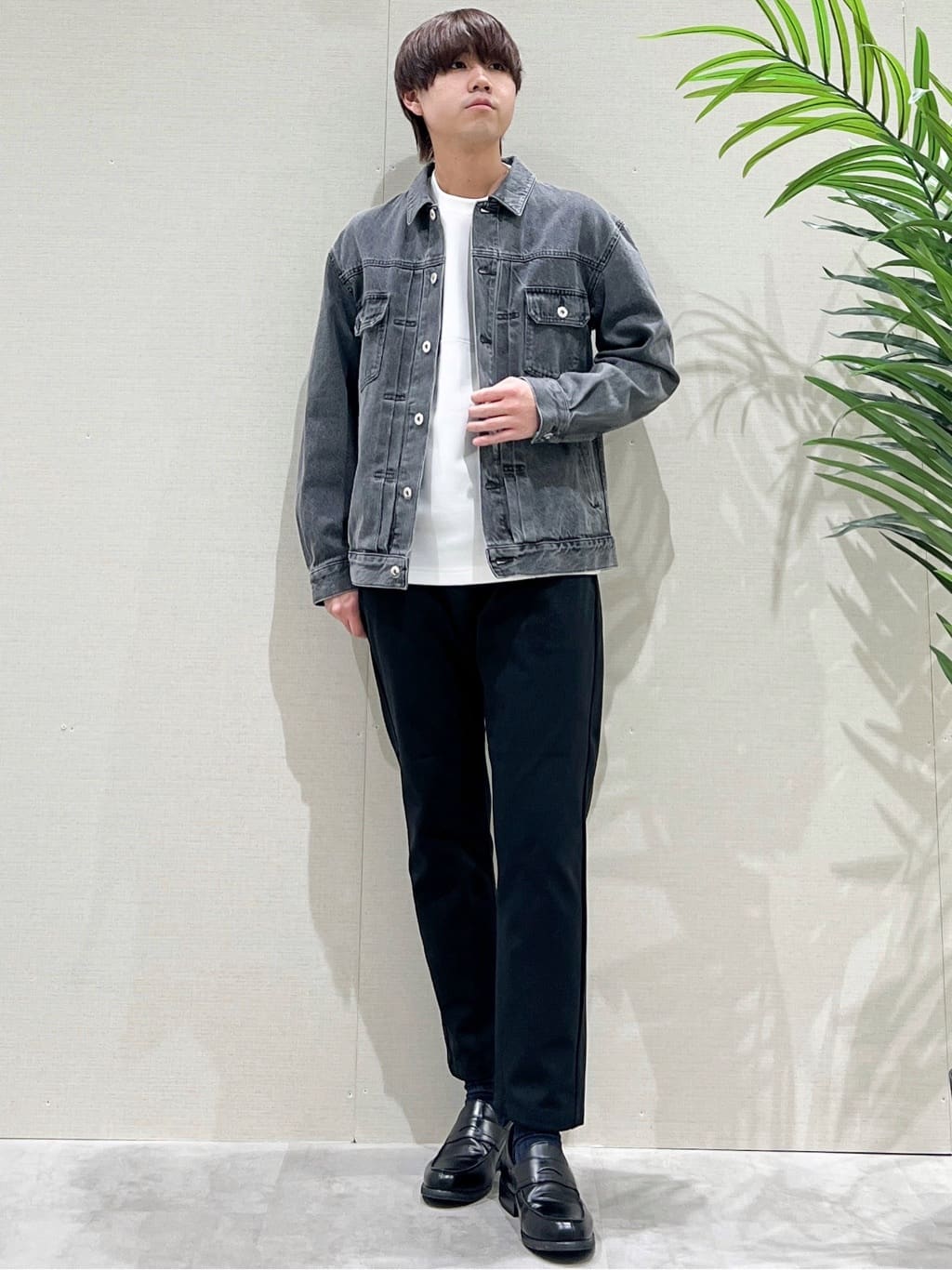 SHI-MAさんの「THE SHOP TK｜【大人にも取り入れやすい】デニムジャケット セットアップ可/洗濯機OK」を使ったコーディネート