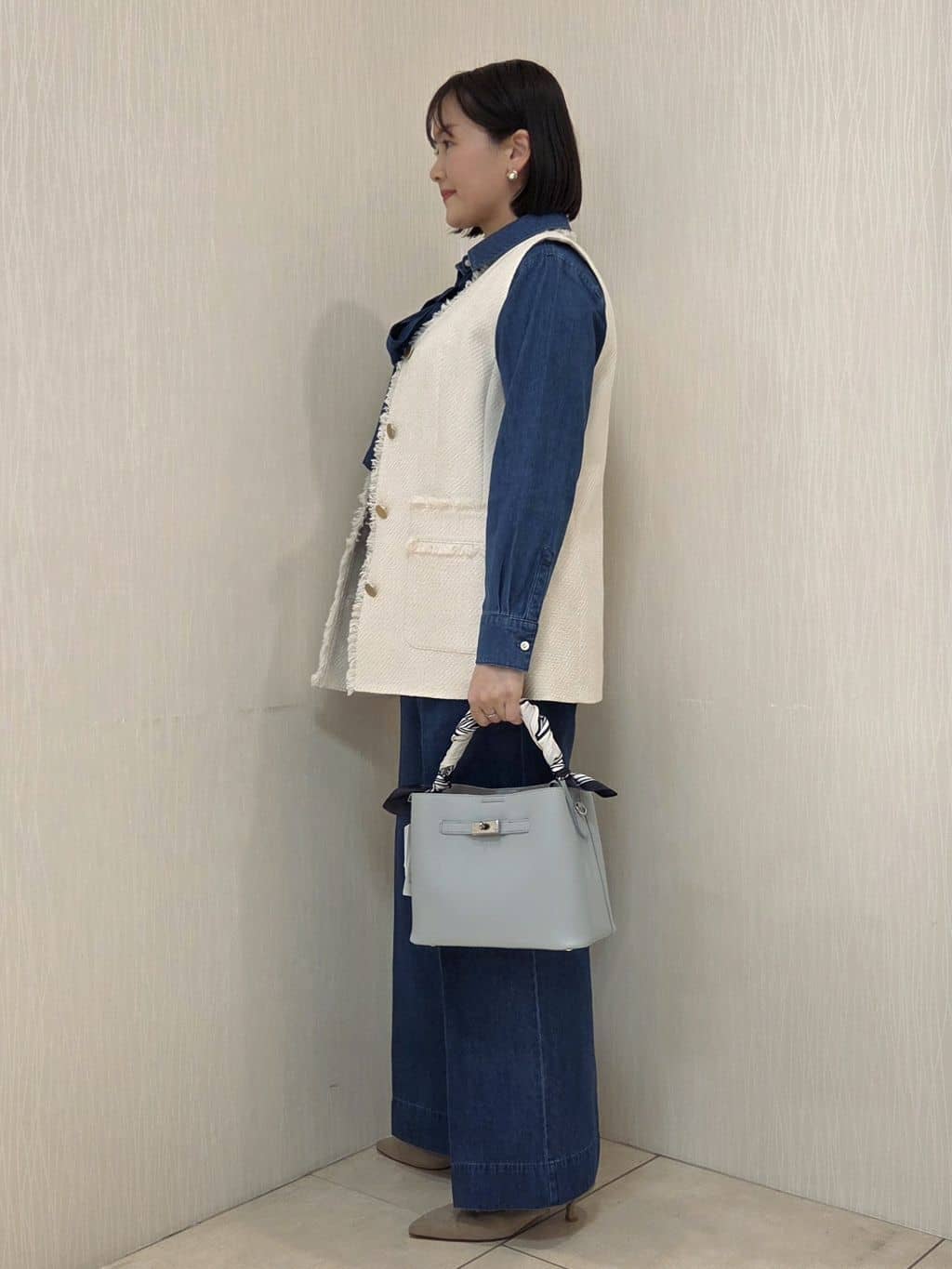 naokoさんの「UNTITLED｜【オンオフ使える】スラブツイード ジレ」を使ったコーディネート