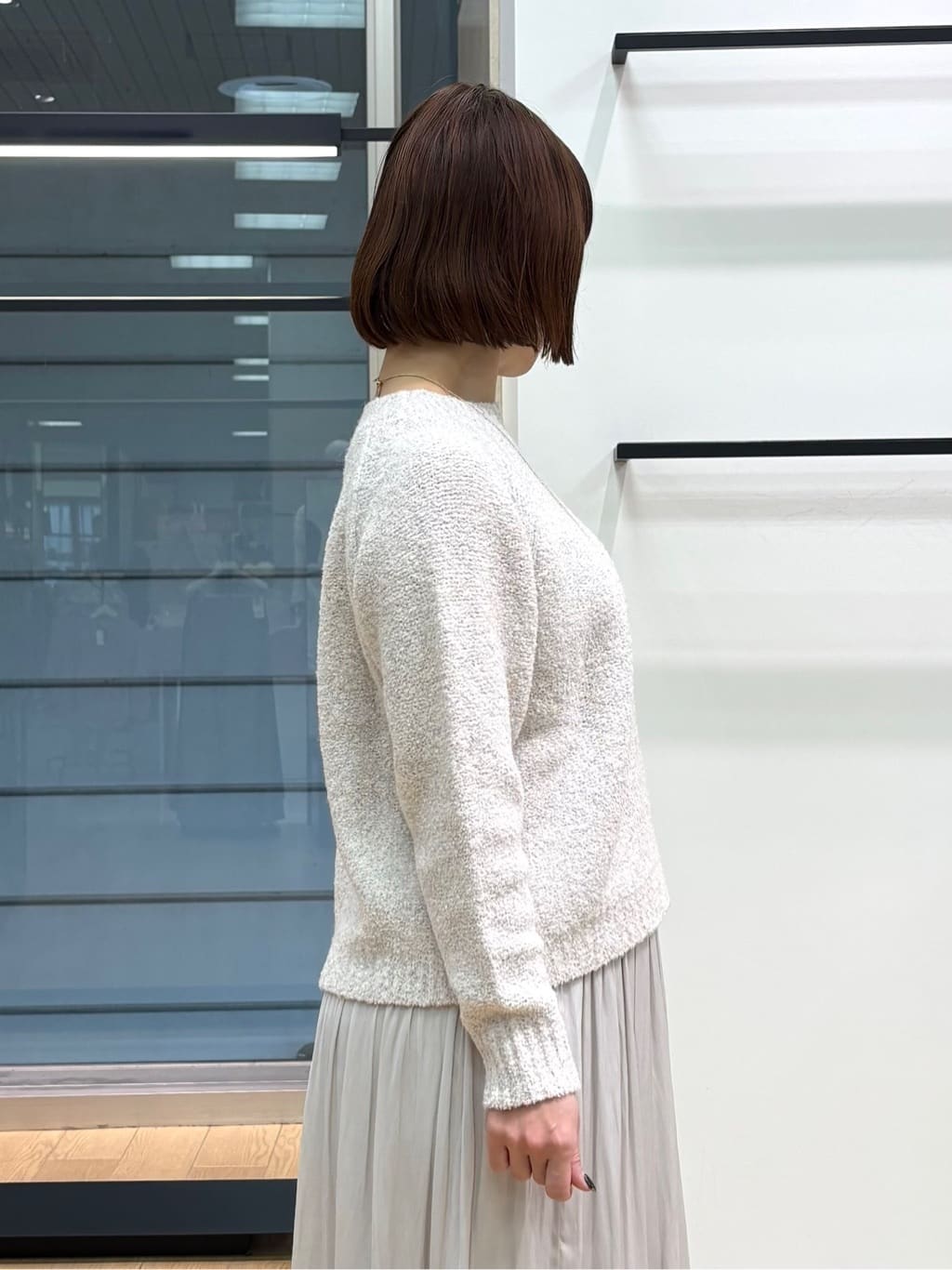 asamiさんの「INDIVI｜【洗える／丈調整可能】ギャザーフレアスカート」を使ったコーディネート