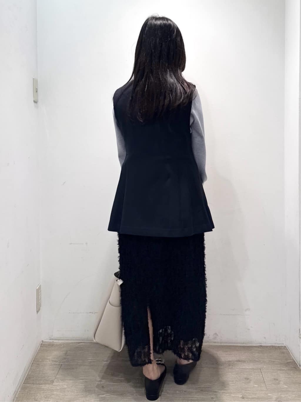 yuicciさんの「OPAQUE.CLIP｜ペプラムジレ／セットアップ対応可【洗濯機OK】」を使ったコーディネート