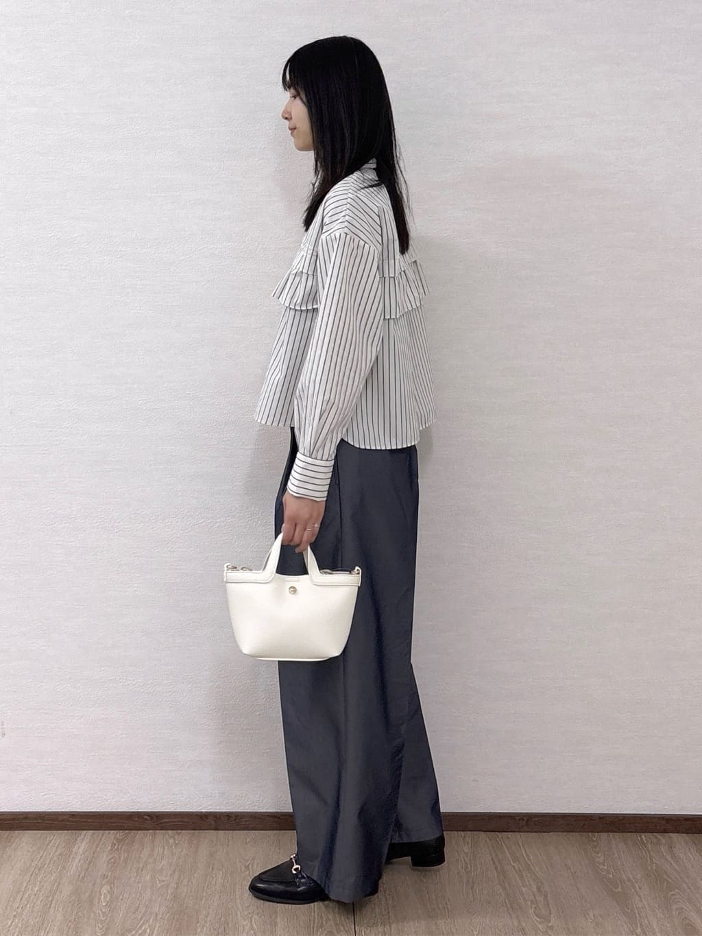 sachikoさんの「OPAQUE.CLIP｜タックフリルシャツ【洗濯機OK】」を使ったコーディネート