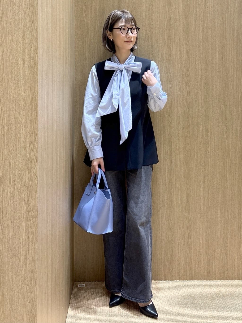 たけねぇさんの「OPAQUE.CLIP｜《通勤対応》ボウタイシャツブラウス【洗濯機OK】」を使ったコーディネート