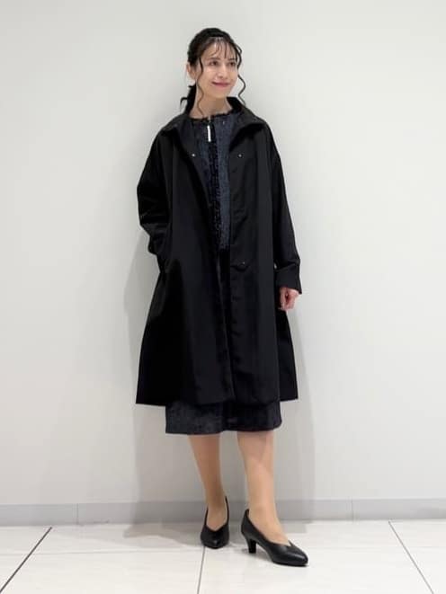 kayoさんの「INDIVI｜【撥水／軽量】ミニマル スタンドカラーコート」を使ったコーディネート