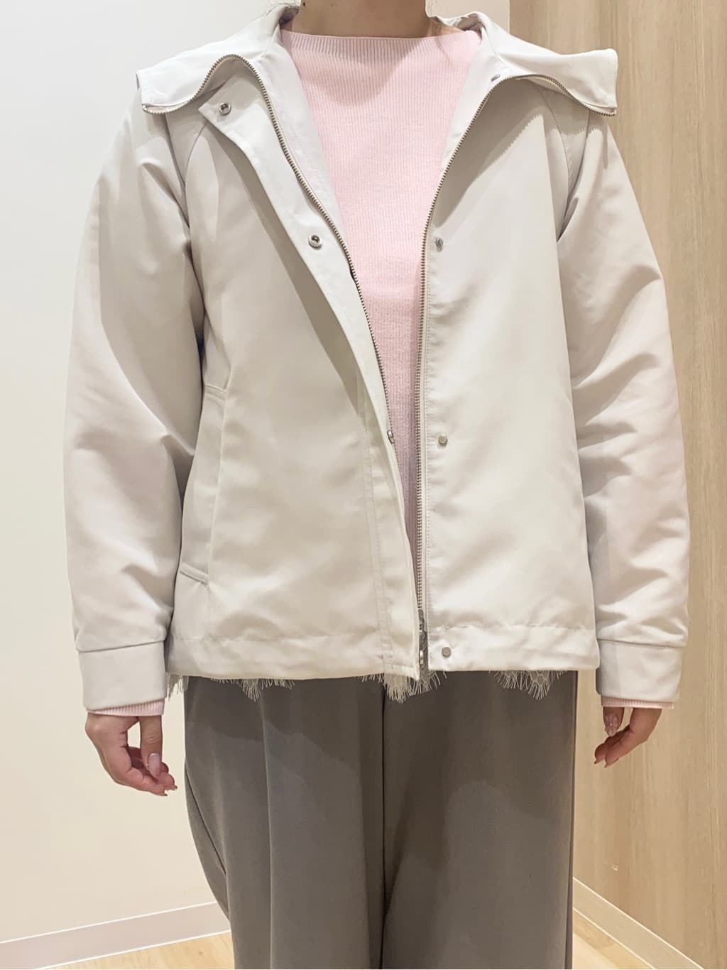 HANAさんの「grove｜【撥水】きれいめに着こなせるマウンテンパーカ」を使ったコーディネート