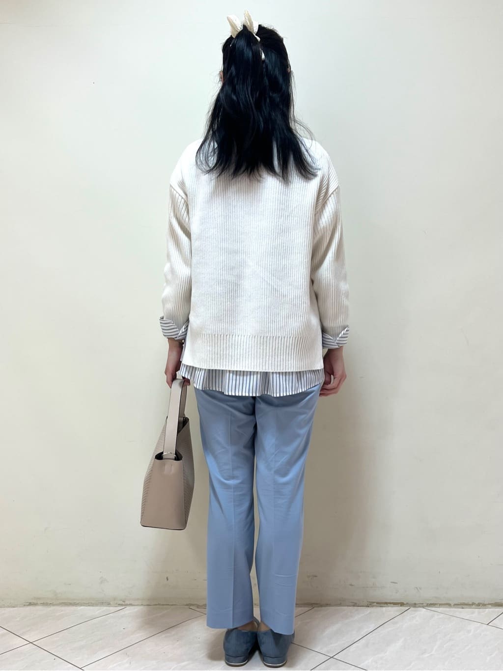 yanaさんの「Reflect｜【腰周りカバー／長め丈】モックネックニットプルオーバー」を使ったコーディネート