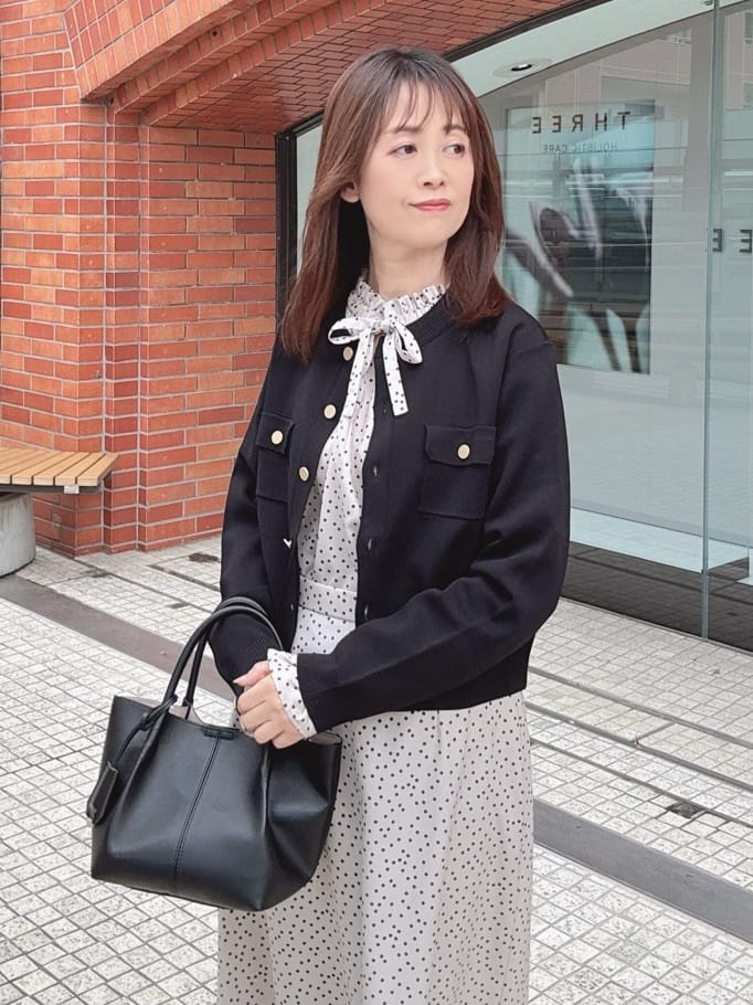 makiさんの「UNTITLED｜◆【洗える/セットアップ可】ランダムドットブラウス」を使ったコーディネート