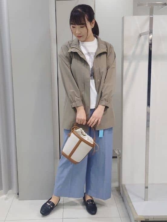 AZUSAさんの「Reflect｜【撥水】ストレッチタフタミドル丈スタンドカラーコート」を使ったコーディネート