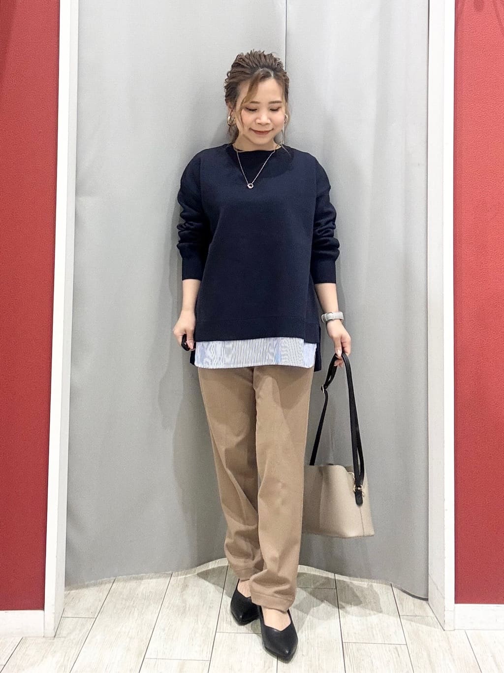 shioさんの「SHOO･LA･RUE｜【洗濯機可/S-LL】ベルト風デザインがアクセント きれい見えテーパードパンツ」を使ったコーディネート