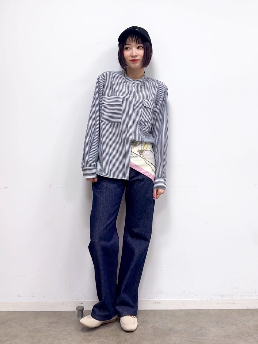 𝐜𝐡𝐢𝐤𝐚さんの「SHOO･LA･RUE｜【防花粉/洗濯機可/S-LL】ゆったり着られる 大人のテントフーディージャケット」を使ったコーディネート