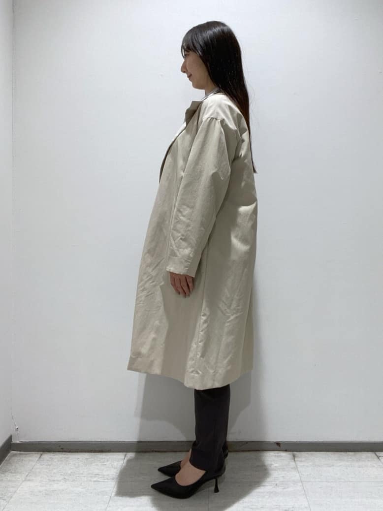 meiさんの「INDIVI｜【接触冷感／洗える／2WAY】ドロスト付 シアーシャンブレーシャツ」を使ったコーディネート