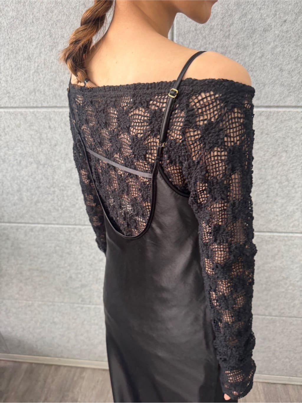 designer yukaさんの「CODE A｜satin cami dress」を使ったコーディネート