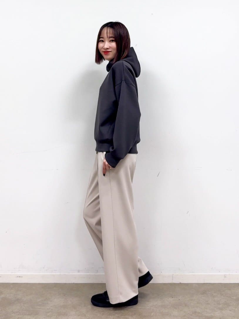 𝐜𝐡𝐢𝐤𝐚さんの「SHOO･LA･RUE｜【SHOO・LA・RUE DENIM】羽織るだけでこなれる　オーバーサイズデニムジャケット」を使ったコーディネート