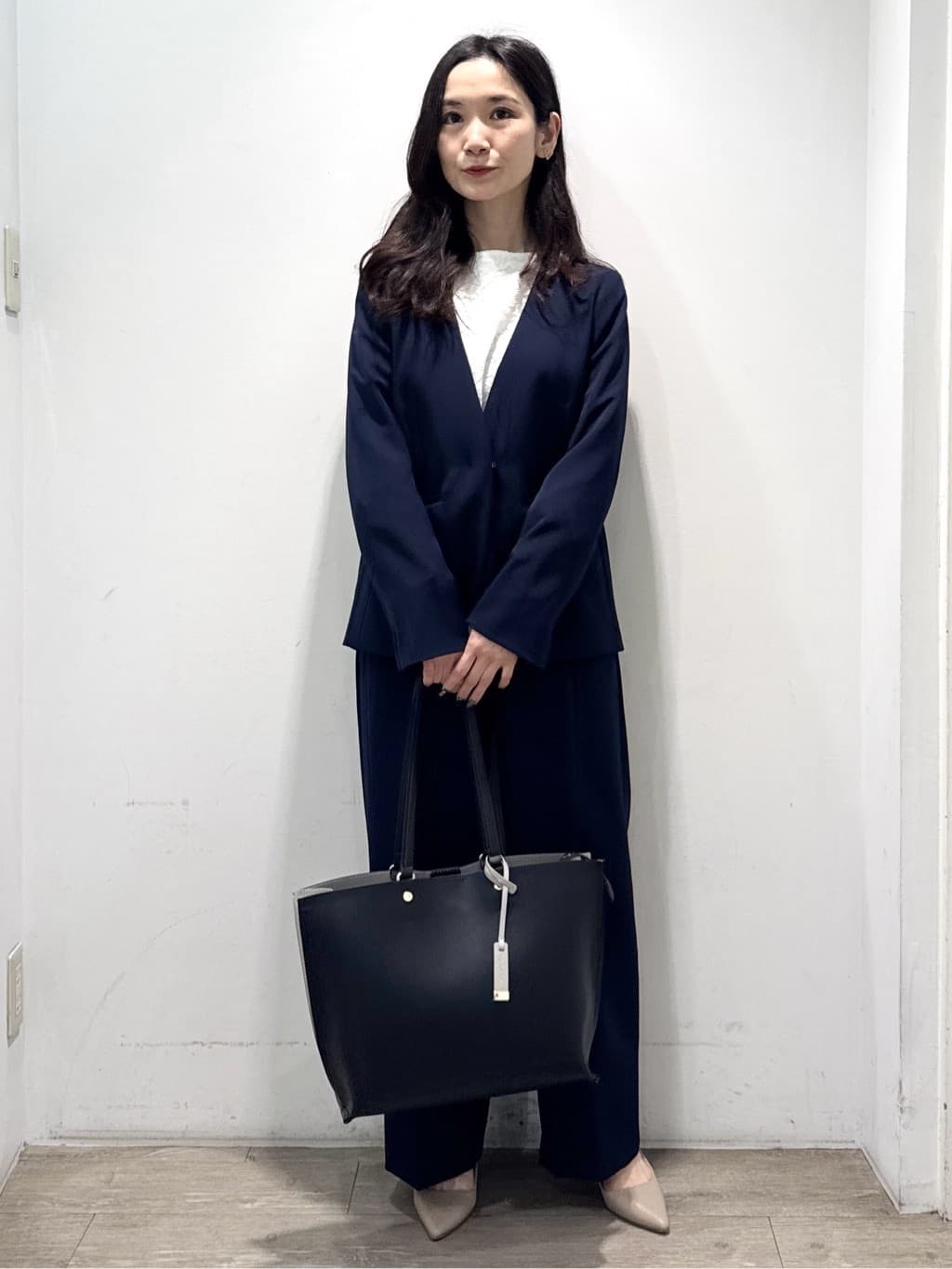 yuicciさんの「OPAQUE.CLIP｜《通勤／セットアップ対応》 Vネックジャケット／ダブルクロス【洗濯機OK】」を使ったコーディネート