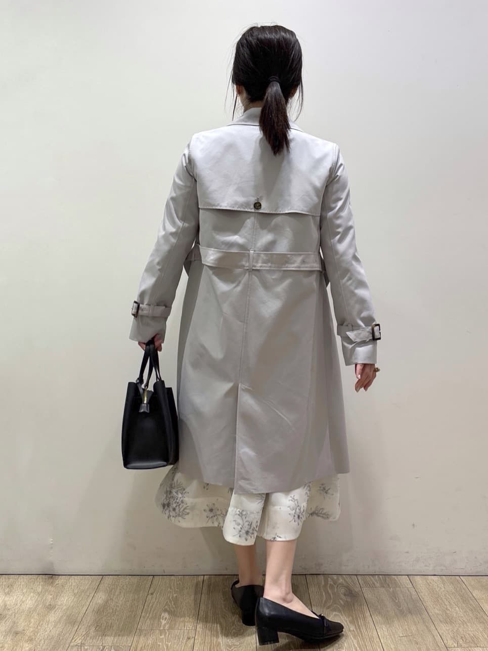 mameさんの「index｜撥水トレンチコート【洗濯機OK／花粉対応】《XS～3L》」を使ったコーディネート
