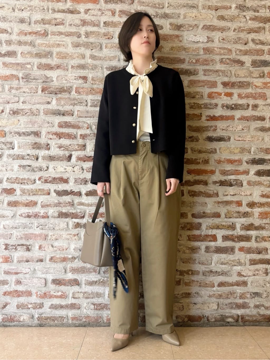しばさんの「THE SHOP TK｜ハーフミラノカーデ」を使ったコーディネート