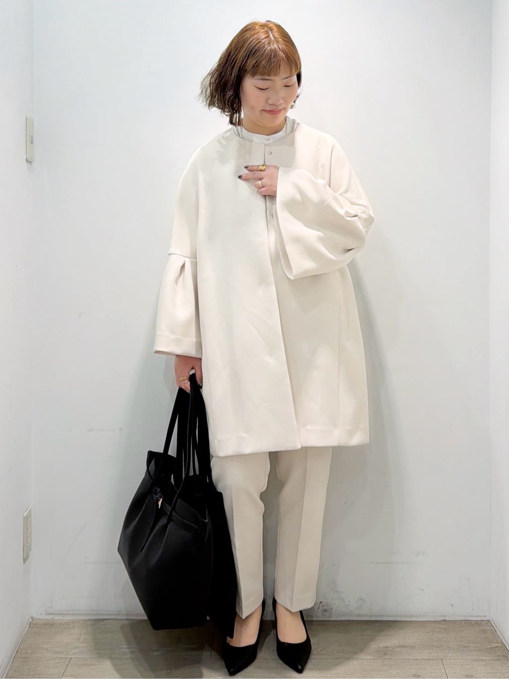 sumicaさんの「OPAQUE.CLIP｜フレアスリーブミドルコート【洗濯機OK】」を使ったコーディネート