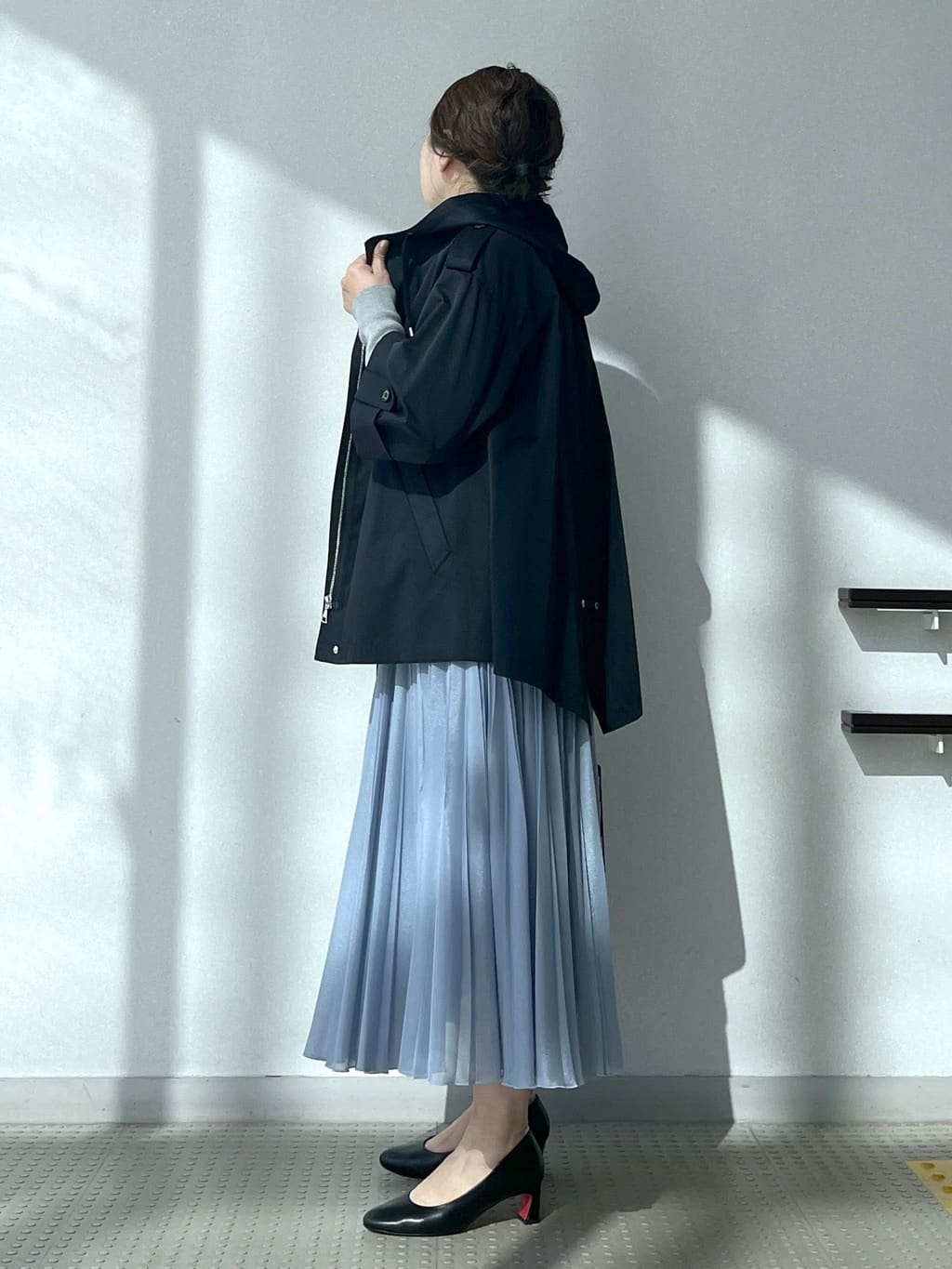 Soeさんの「DRESSTERIOR｜【接触冷感/ウォッシャブル】センタープレスジョーゼットパンツ」を使ったコーディネート