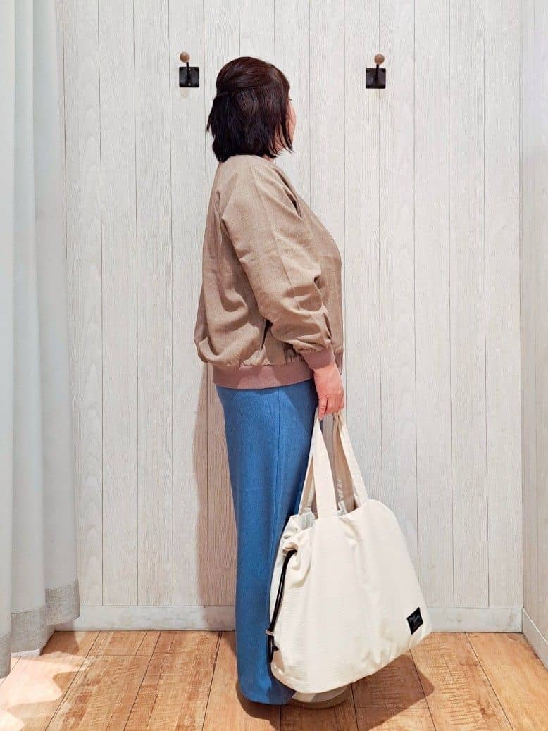 kotomiさんの「SHOO･LA･RUE｜【洗濯機可/S-LL】さらっと快適　麻調ゆるリブブルゾン」を使ったコーディネート