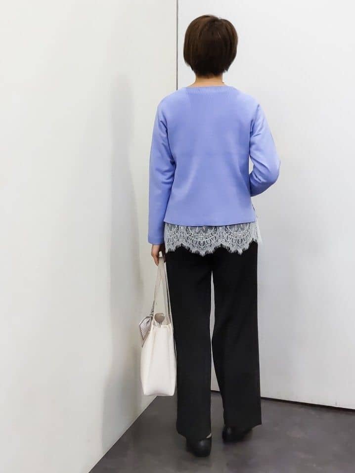 やまちゃんさんの「grove｜裾アソートペプラムカットソー」を使ったコーディネート