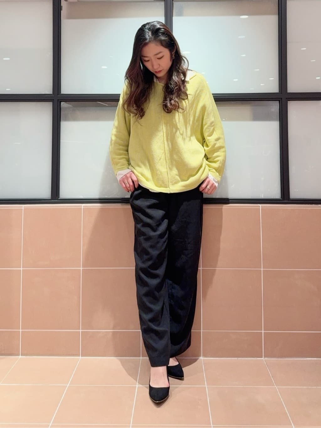 kaoriさんの「ESPERANZA｜◆【晴雨兼用/12時間パンプス】約8.5cm　歩きやすくて疲れにくい」を使ったコーディネート