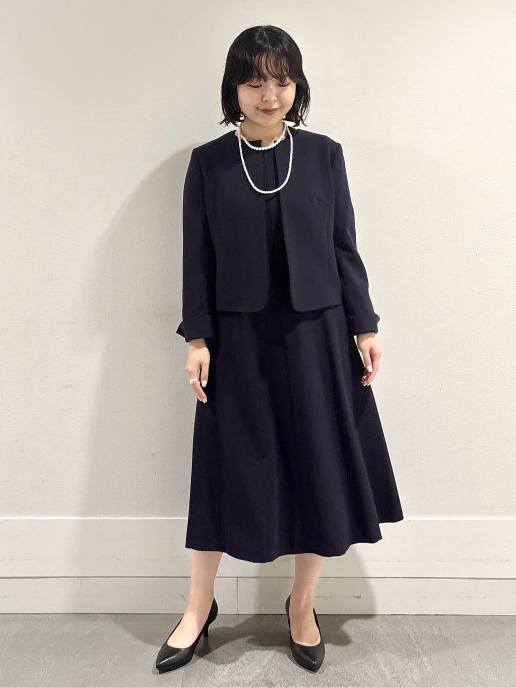 モエカさんの「UNTITLED｜【日本製・本革】Comfit Dresser Pumps（コンフィットドレッサーパンプス）」を使ったコーディネート