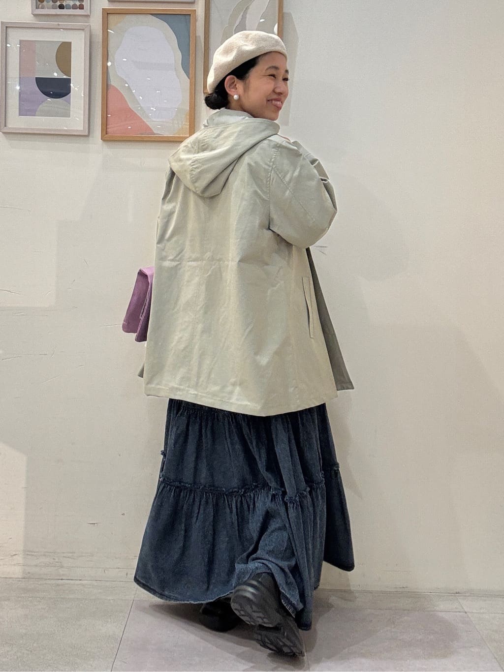 たけぴさんの「SHOO･LA･RUE｜【防花粉/洗濯機可/S-LL】ゆったり着られる 大人のテントフーディージャケット」を使ったコーディネート