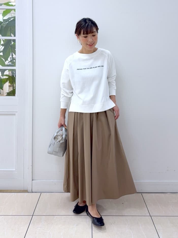 Osawaさんの「Dessin｜【花粉ガード/撥水加工/洗える】ステンカラースプリングコート」を使ったコーディネート