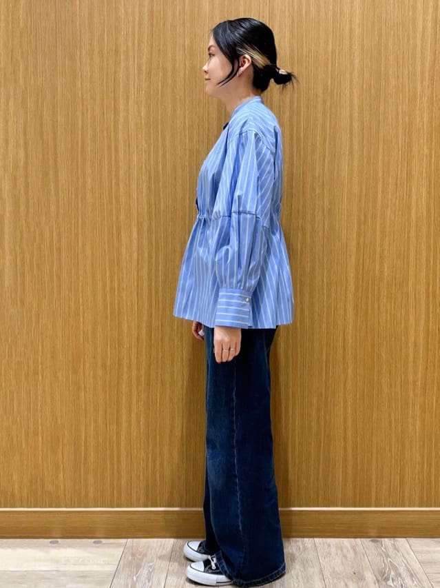 aさんの「OPAQUE.CLIP｜ストライプペプラムデザインブラウス【洗濯機OK】」を使ったコーディネート