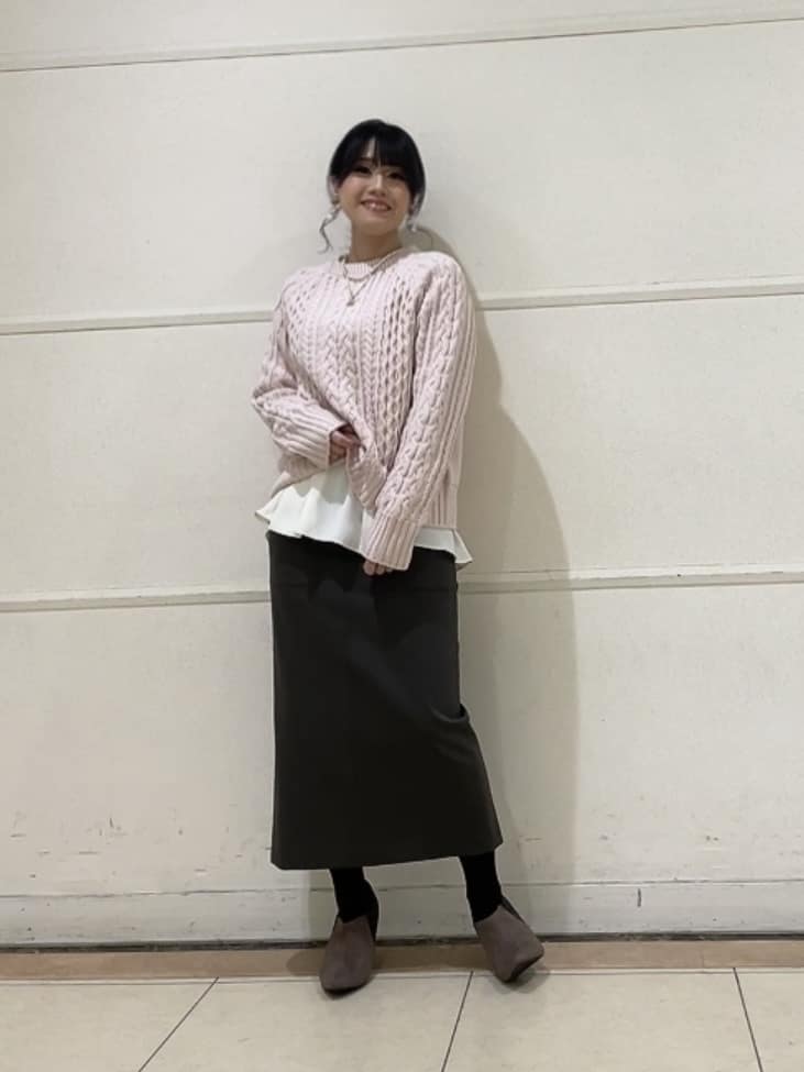 watanabeさんの「UNTITLED｜【洗える】スポンディッシュ ケーブル柄ニット」を使ったコーディネート