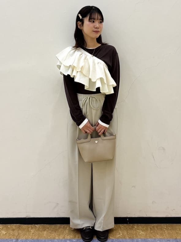 mireiさんの「OPAQUE.CLIP｜美脚ストレッチイージーワイドパンツ【洗濯機OK】」を使ったコーディネート