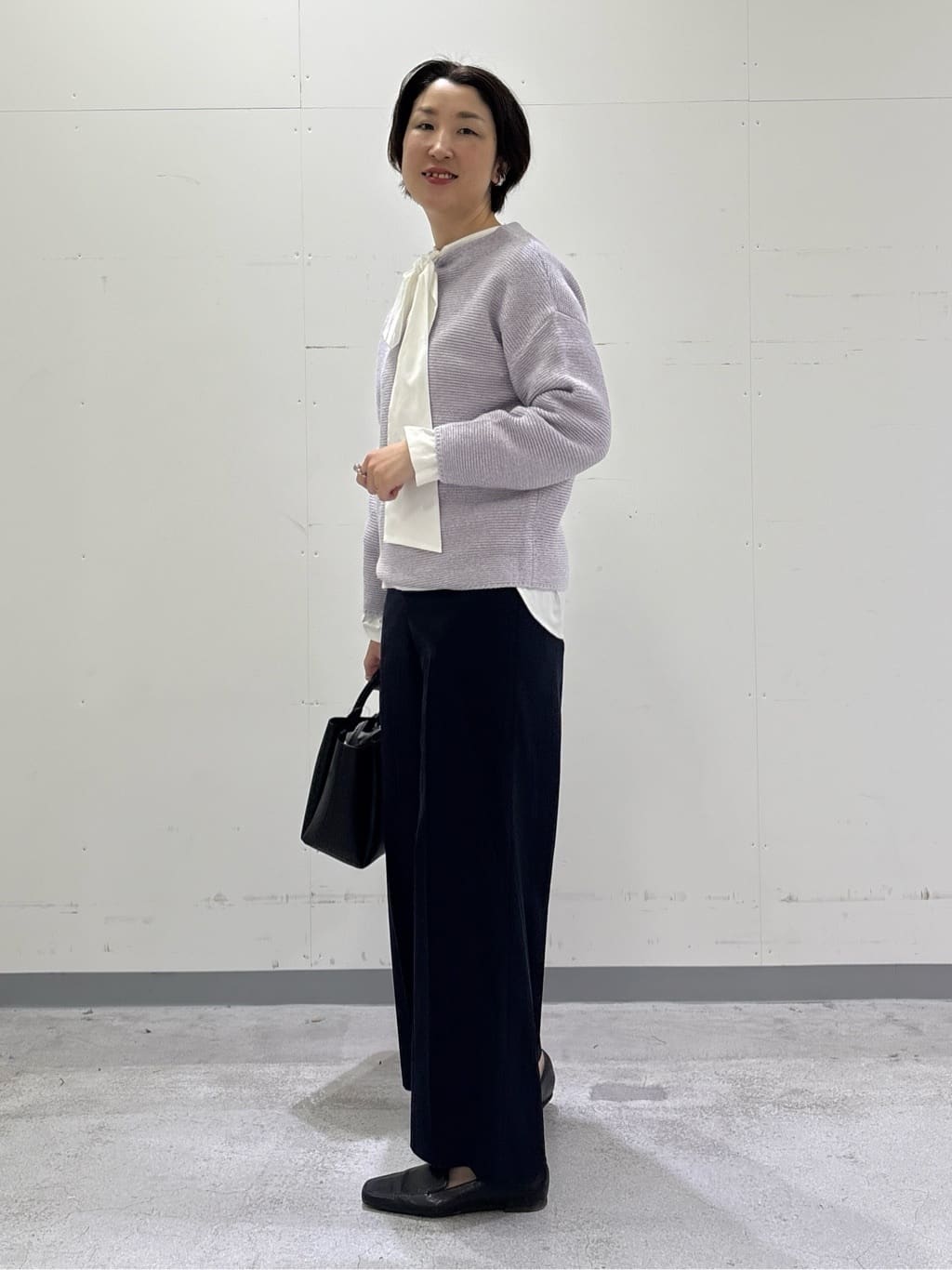 yuriさんの「INDIVI｜【2点セット／洗える】ツイードジレ＆ボウタイブラウス」を使ったコーディネート