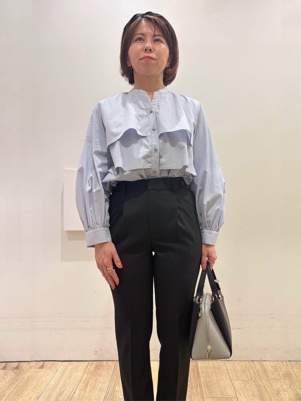 YUKOさんの「index｜ストレッチテーパードパンツ／セットアップ可【洗濯機OK／吸水速乾】」を使ったコーディネート