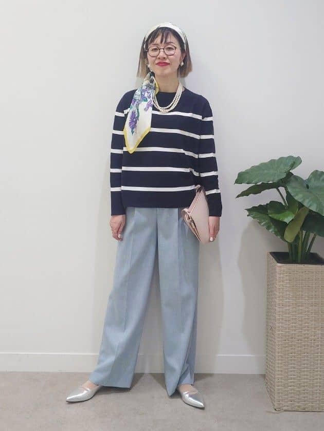MUTSUKOさんの「UNTITLED｜【洗える/後ろウエストゴム】シャンブレーワイドパンツ」を使ったコーディネート