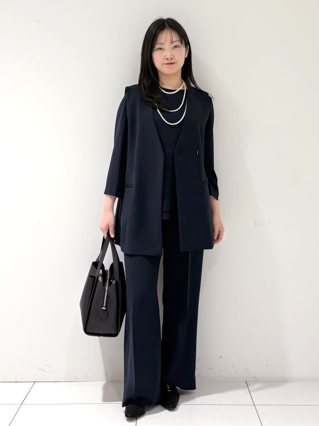 momokoさんの「INDIVI｜【洗える／多機能／SETUP可】着る日傘ダブルジャケット」を使ったコーディネート