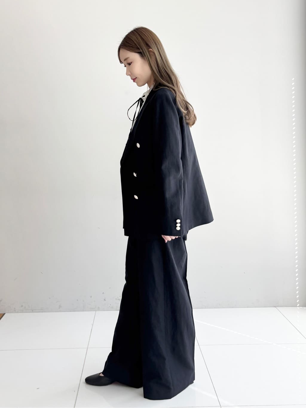 清水夏姫さんの「DRESSTERIOR｜【セットアップ可】リネンブレンドダブルブレストジャケット」を使ったコーディネート