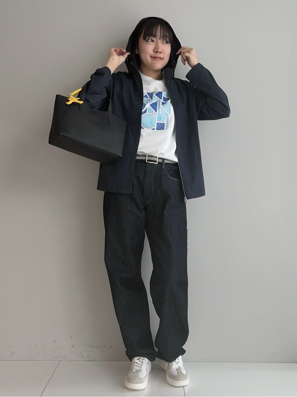 Akutagawaさんの「TAKEO KIKUCHI｜ロゴグラフィック プリントTシャツ」を使ったコーディネート