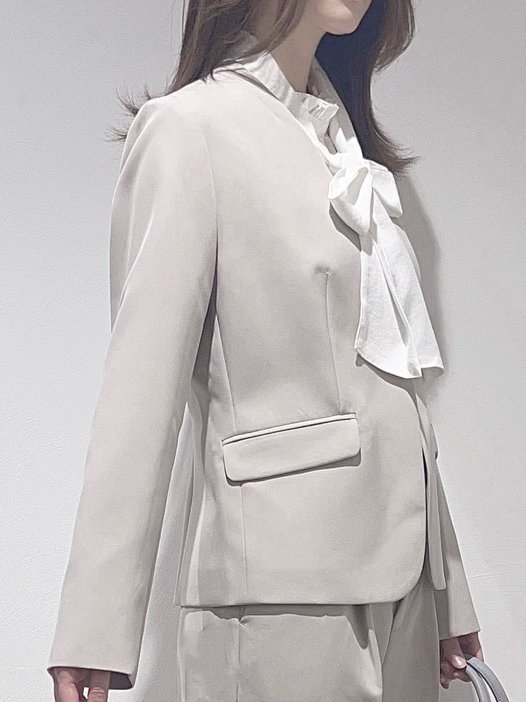 HITOMIさんの「grove｜【マシンウォッシュ／防シワ/SS-3L】ストレッチノーカラージャケット」を使ったコーディネート