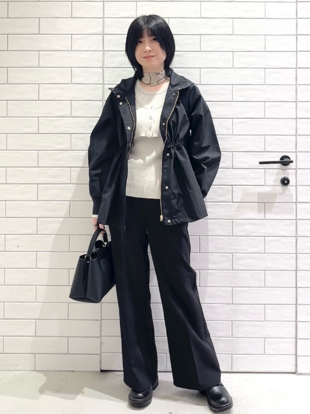 しおりさんの「OPAQUE.CLIP｜撥水スタンドZIPブルゾン【洗濯機OK／UVケア／花粉対応】」を使ったコーディネート
