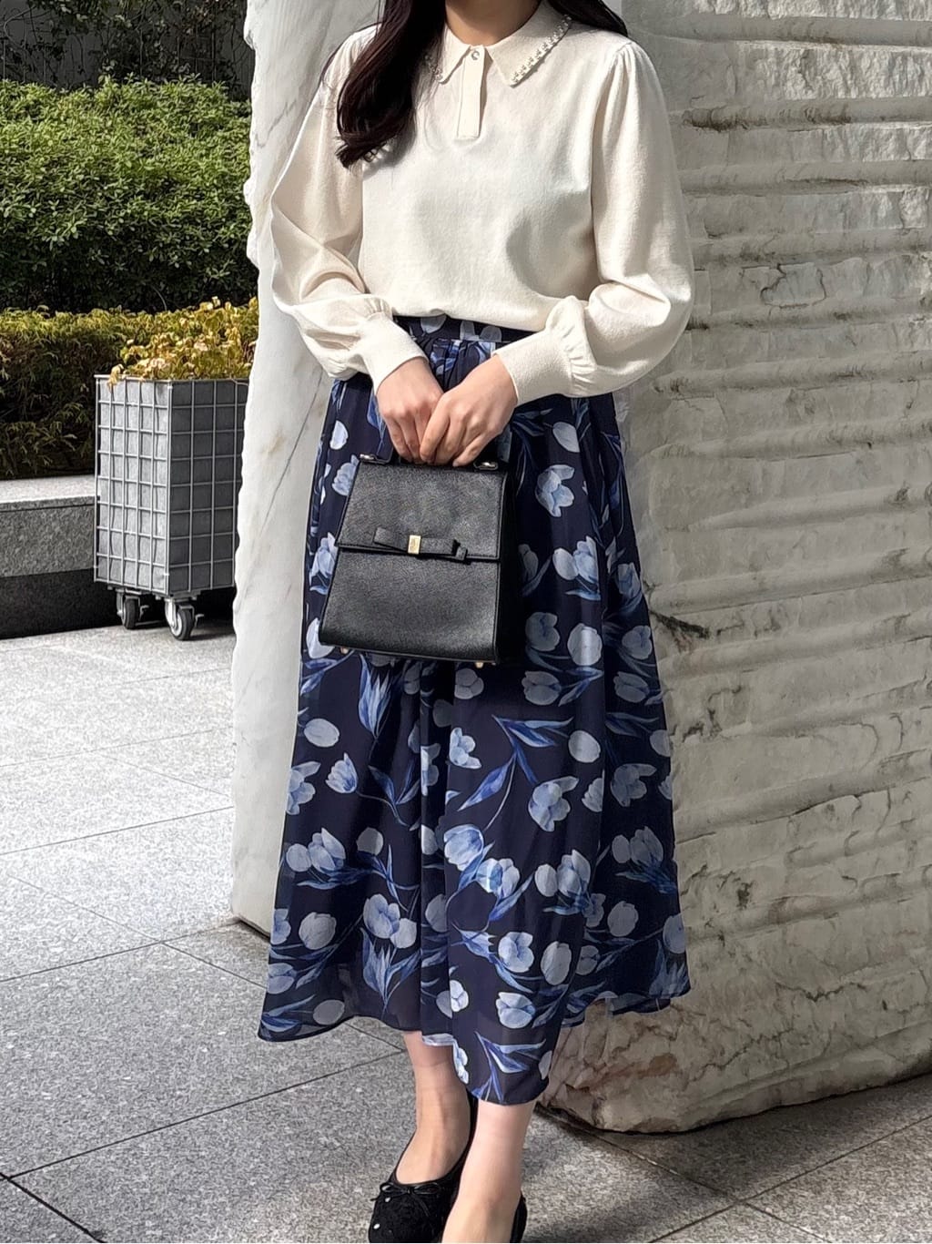AOIさんの「Couture brooch｜【洗える・着映え】パール調衿ニット」を使ったコーディネート