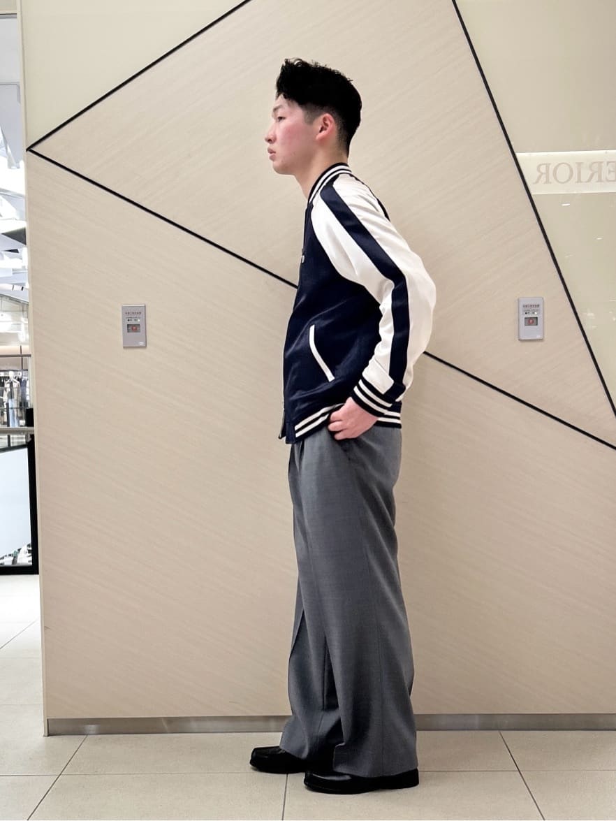 千葉亮太さんの「DRESSTERIOR｜【ウォッシャブル】サイドゴア ワンタックワイドパンツ」を使ったコーディネート