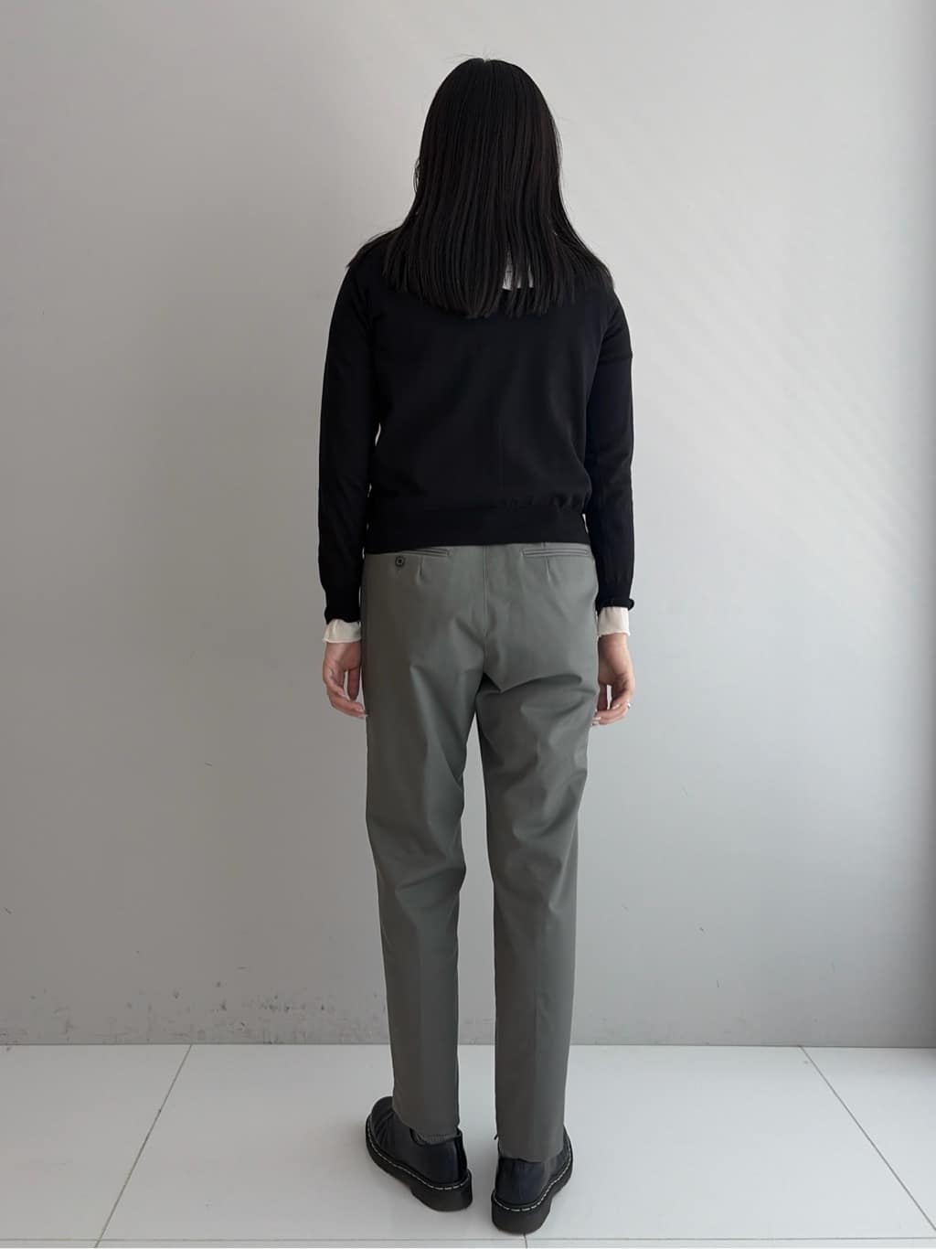 Akutagawaさんの「TAKEO KIKUCHI｜【LIMITED】ストレッチ チノパンツ」を使ったコーディネート