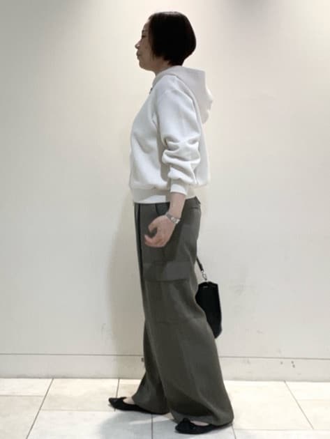 フミさんの「Reflect｜ダブルジップドロップショルダーパーカー」を使ったコーディネート