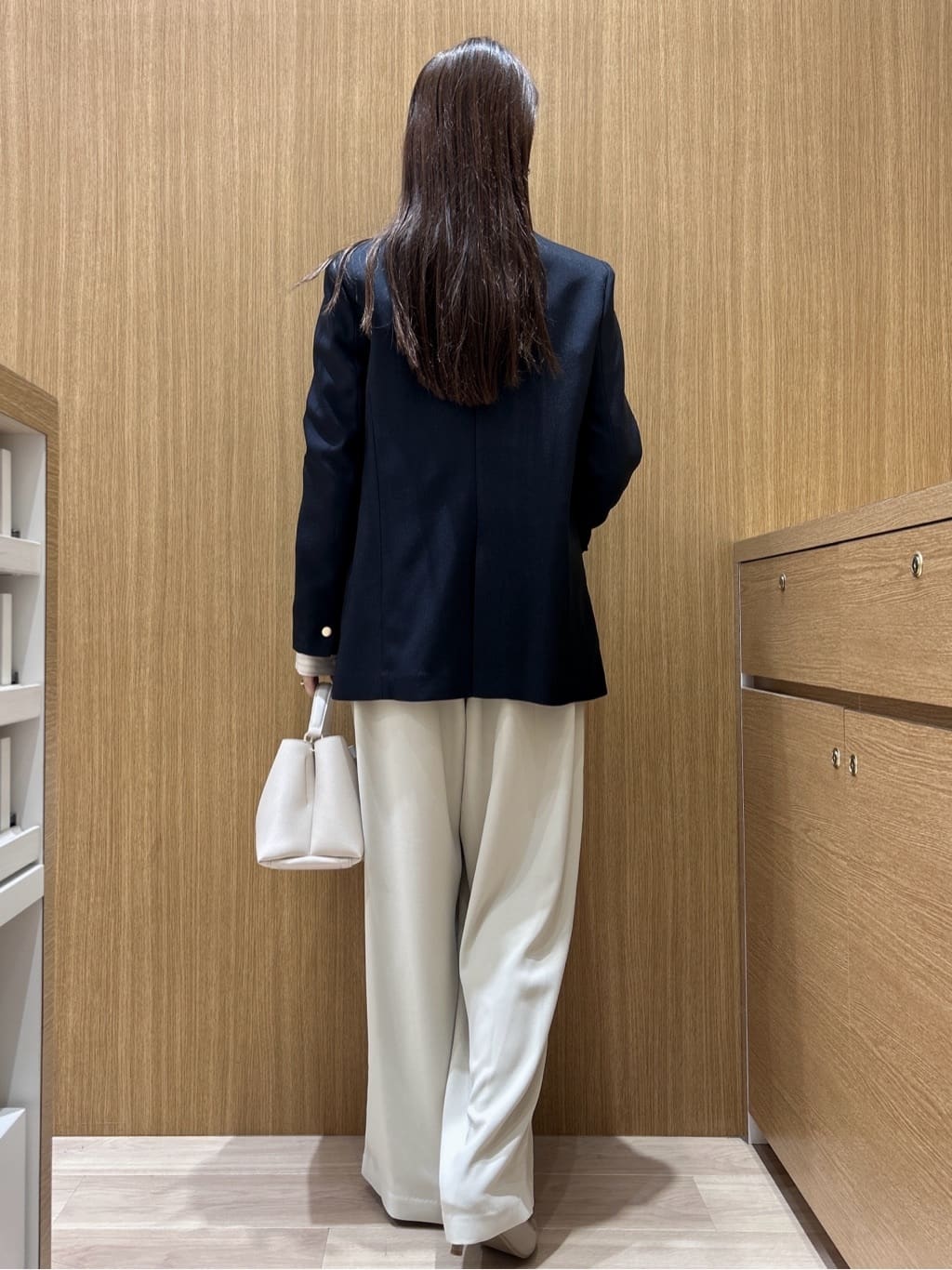 maiさんの「OPAQUE.CLIP｜金ボタンダブルブレストテーラードジャケット／セットアップ対応【洗える】」を使ったコーディネート