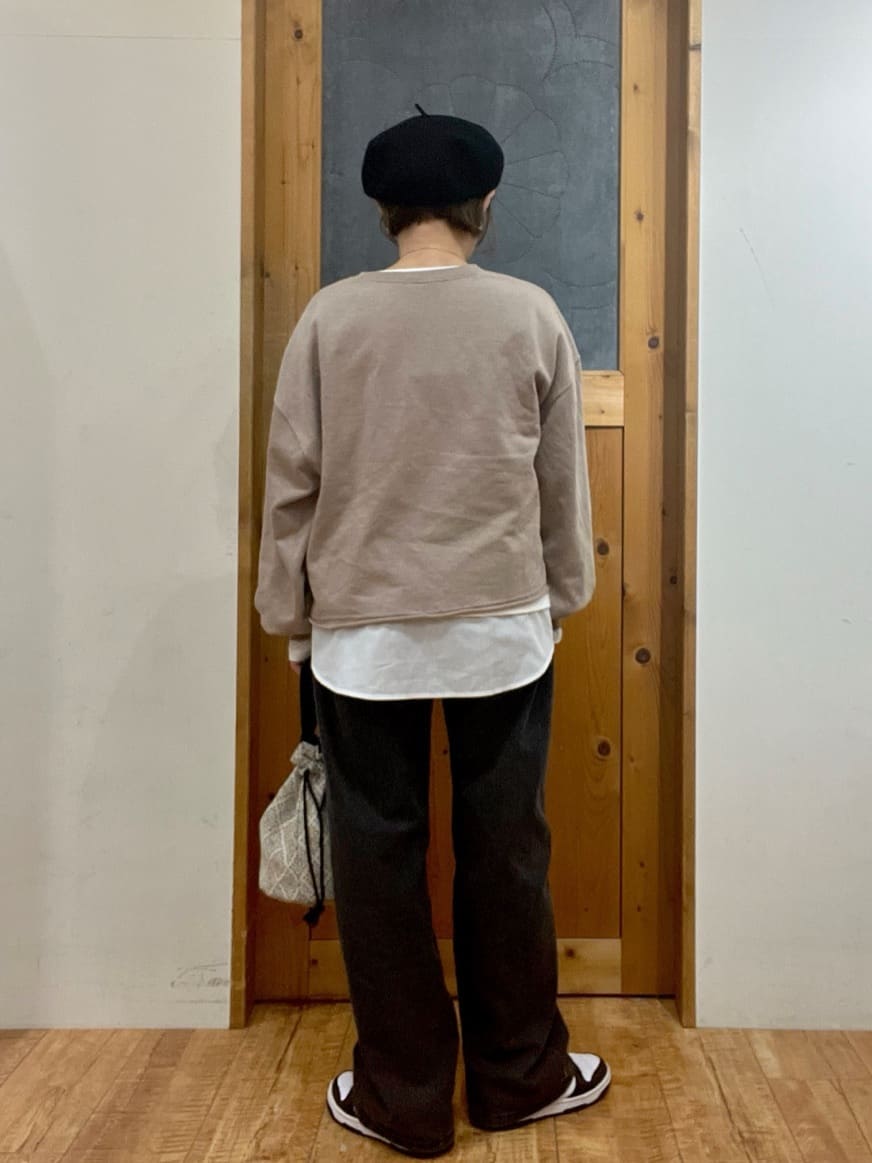 ゆみさんの「SHOO･LA･RUE｜【洗濯機可/S-LL】コーデの主役になる ロゴアソート 裏毛スウェット」を使ったコーディネート