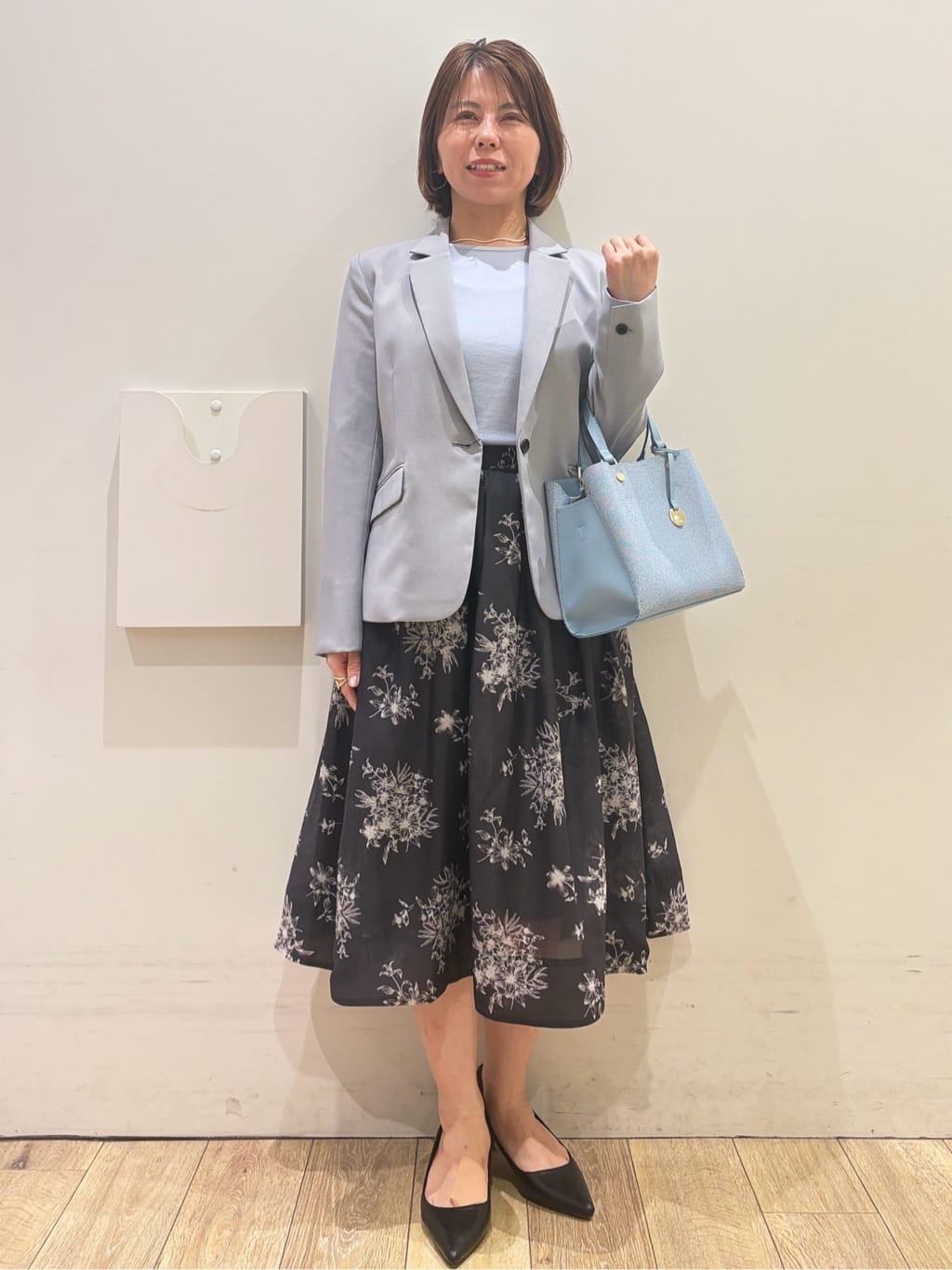 YUKOさんの「index｜バルーン風スリーブバイカラーニット【洗濯機OK】」を使ったコーディネート