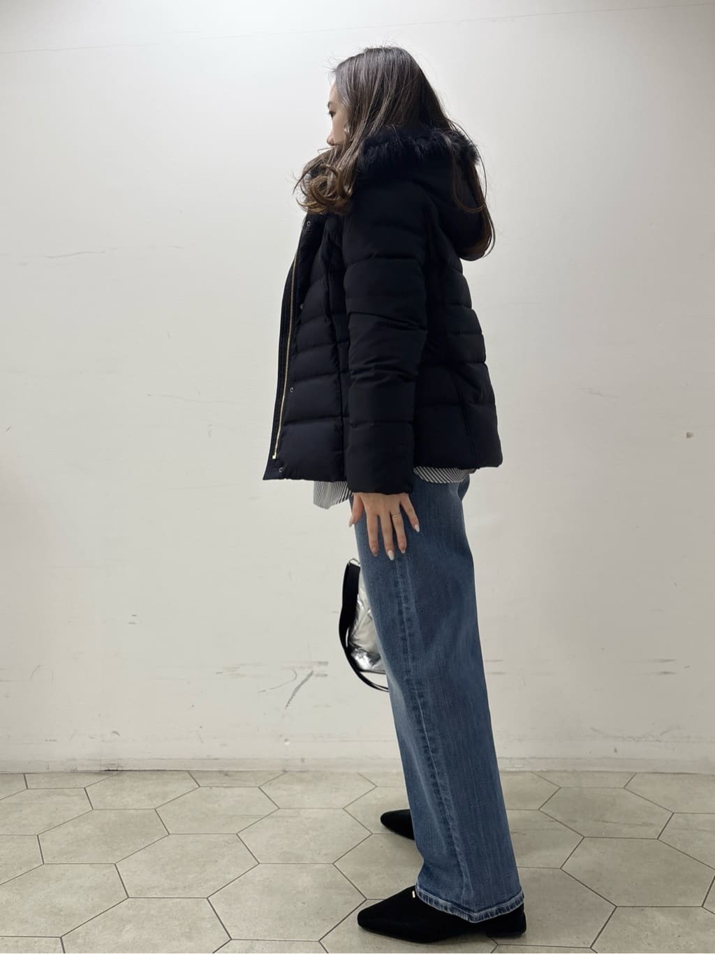 kahoさんの「INDIVI｜【名品／撥水／抗菌防臭】ショート丈リサイクルダウンコート」を使ったコーディネート