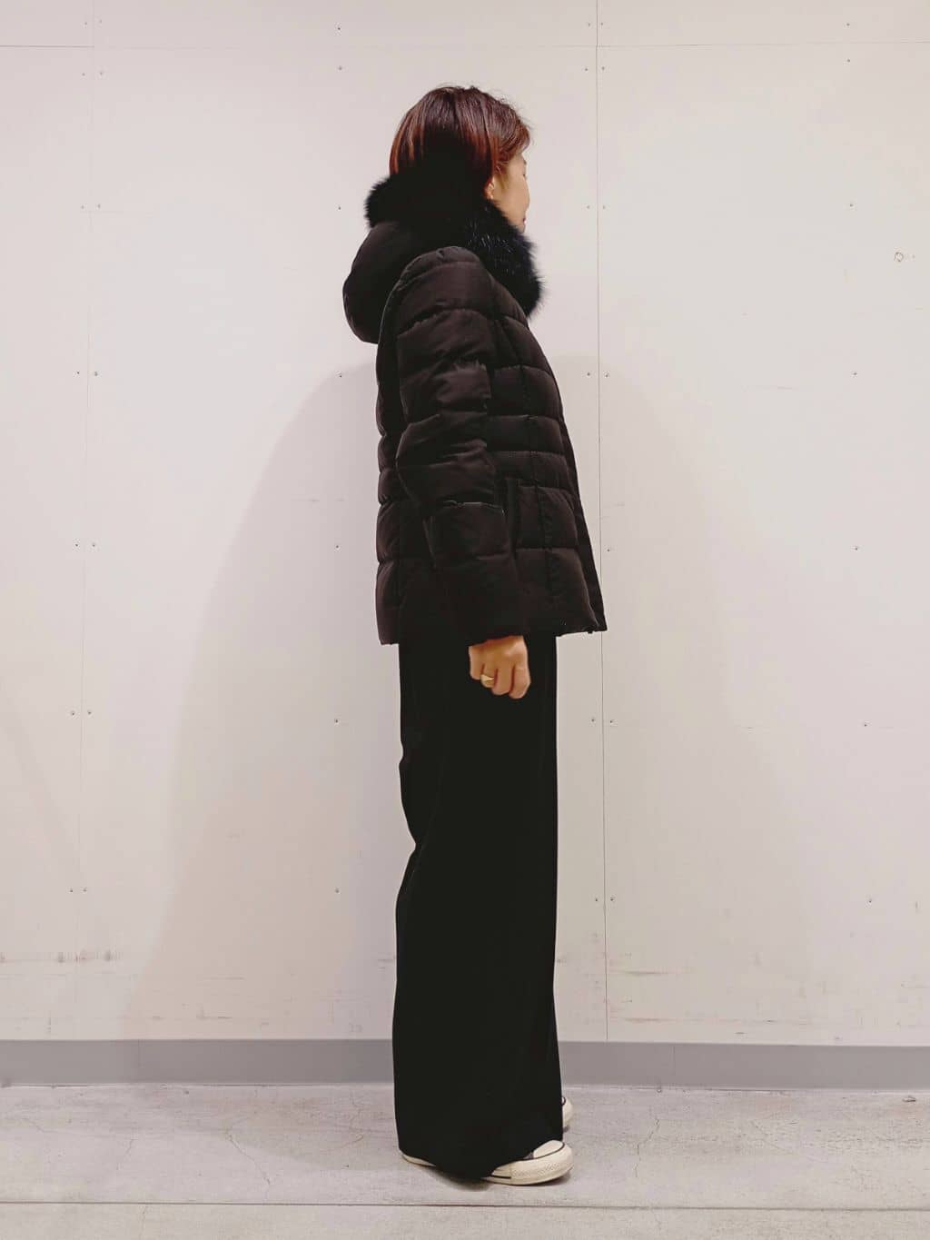 Kさんの「INDIVI｜【名品／撥水／抗菌防臭】ショート丈リサイクルダウンコート」を使ったコーディネート