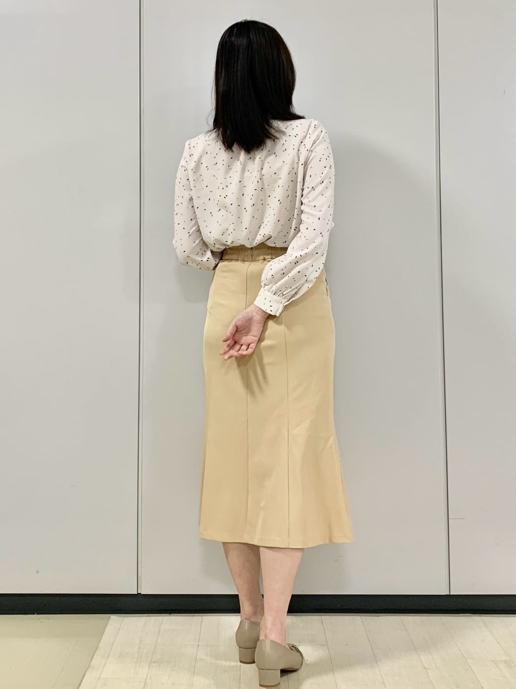 kasumiさんの「index｜フェイクパールピンボウタイブラウス【洗濯機OK／イージーアイロン／ストレッチ】《XS-LL》」を使ったコーディネート