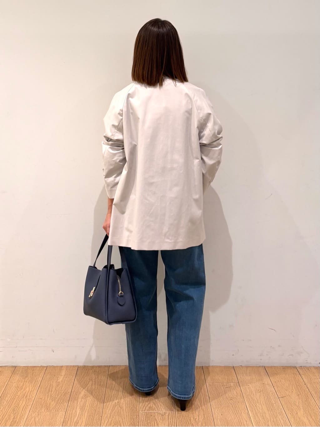 mikkoさんの「INDIVI｜【洗える】きれいめラウンドテールロンT」を使ったコーディネート