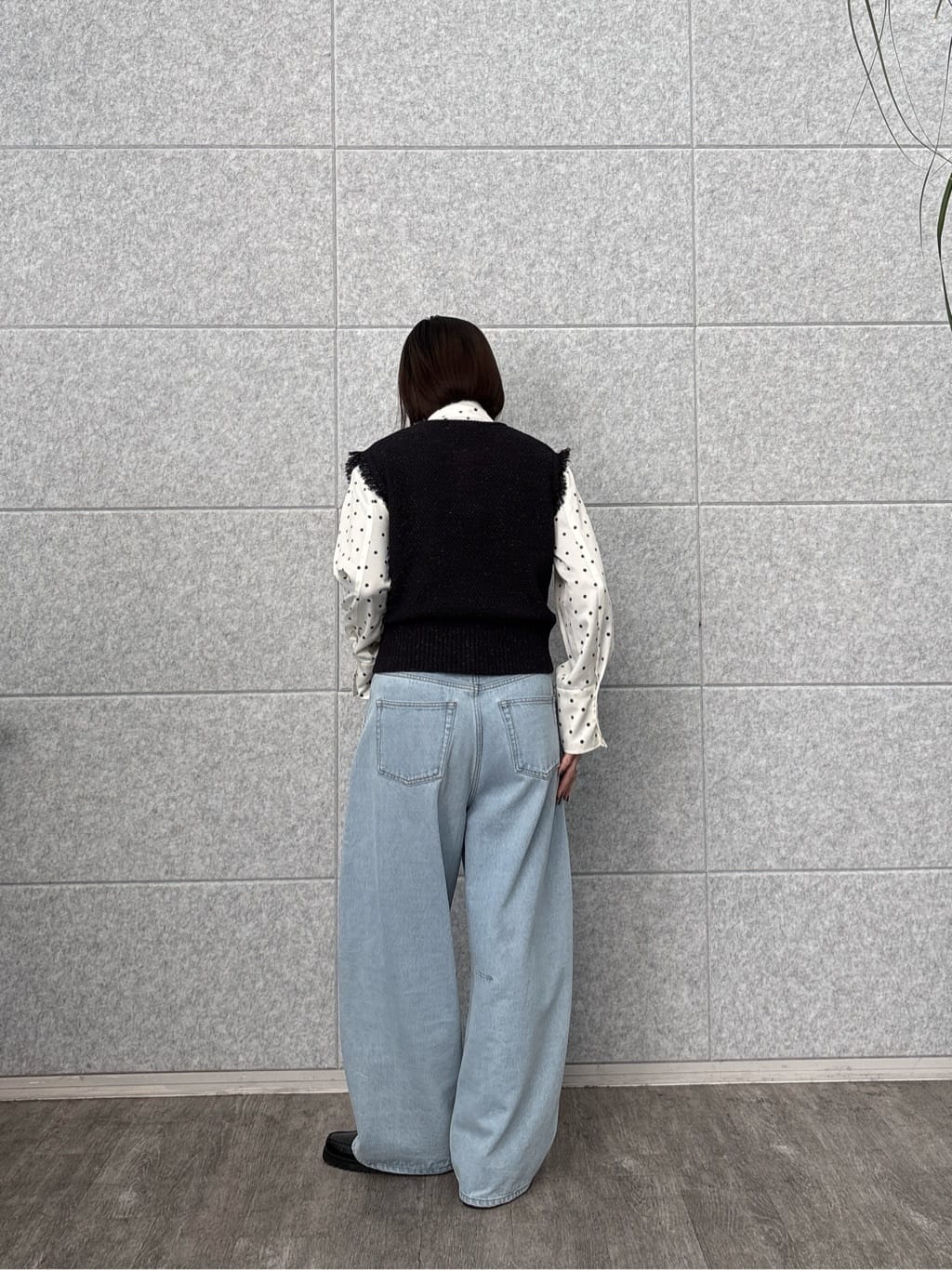 ayanoさんの「INDIVI｜【オケージョン/セレモニー】サテンドットボウタイブラウス」を使ったコーディネート